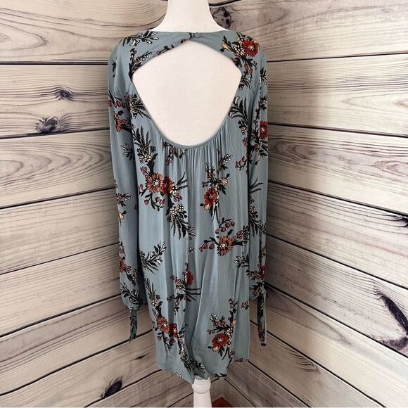 Sage Dusty Blue Floral Long Sleeve Open Back Shift Dress - Picture 5 of 10